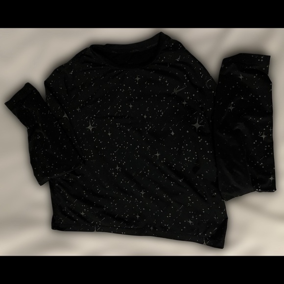 Dri-FIT Celestial Long-sleeve Crop Top - Picture 3 of 12